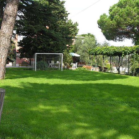 Apartamento Vigna Licia Pomezia Exterior foto