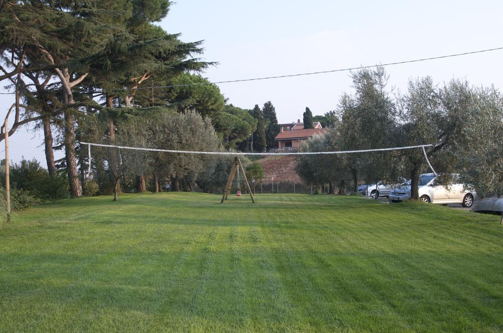 Apartamento Vigna Licia Pomezia Exterior foto