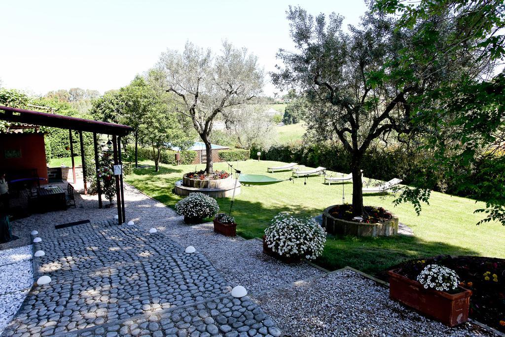 Apartamento Vigna Licia Pomezia Exterior foto